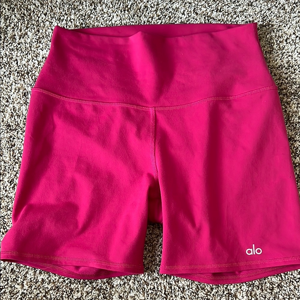 ALO Yoga Women's Pink High-Waist Shorts